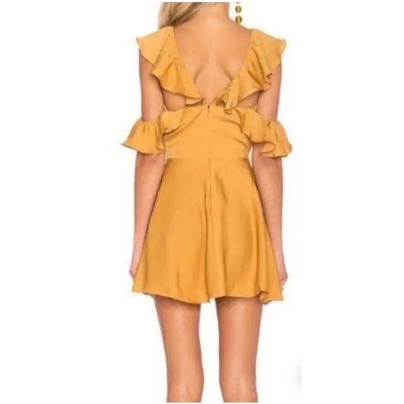 REVOLVE LOVERS + FRIENDS TROPHY DEEP GOLD RUFFLE DRESS SIZE MEDIUM - Picture 2 of 14